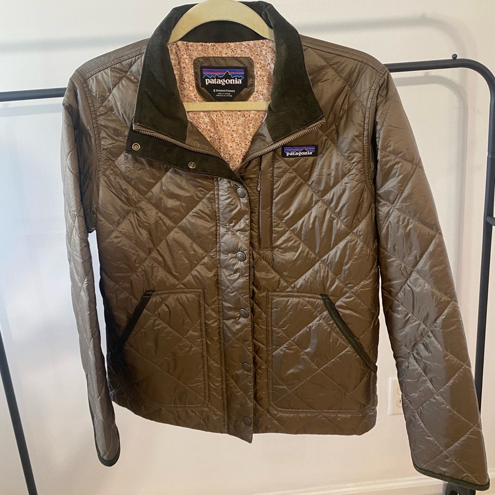 Women’s Patagonia jacket